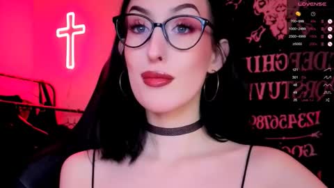 Miss Alice online show from January 7, 2:04 am