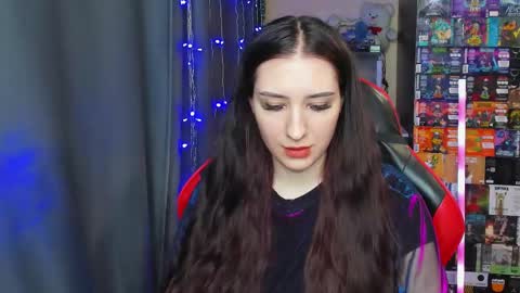 Snapshot of alice_bailey chatting on February 15, 4:56 pm Alice online show from February 15, 4:56 pm