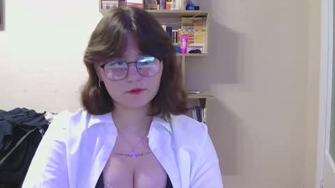 alice_glamour online show from March 26, 4:31 pm