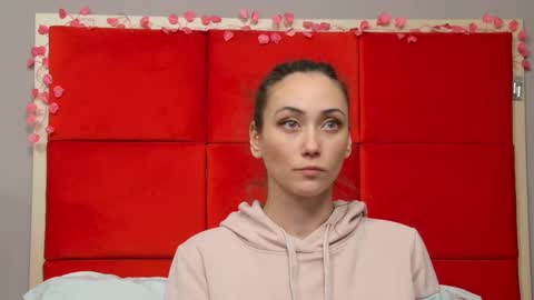 AliceMunro online show from March 5, 9:06 pm