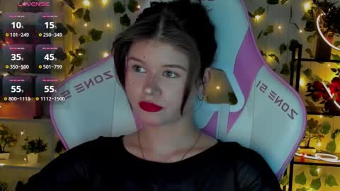 Alice online show from March 30, 8:30 pm