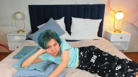 AliceBalm online show from May 31, 8:42 am