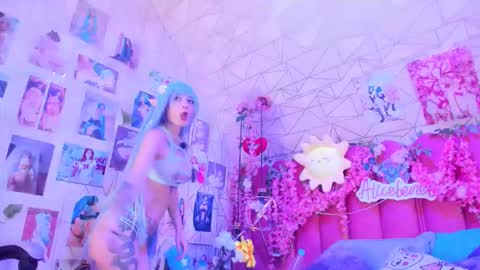     online show from March 8, 12:18 am