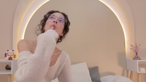 alice online show from March 9, 6:22 pm