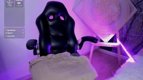 alicee_stonee_ online show from February 22, 9:48 pm