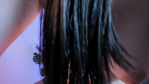 aliceebroownn online show from March 12, 9:17 pm