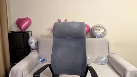 alicekollt online show from June 1, 8:54 pm