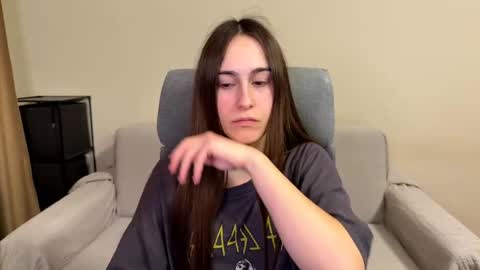 alicekollt online show from April 13, 8:42 pm