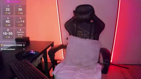 alicemadyson online show from November 15, 8:21 pm