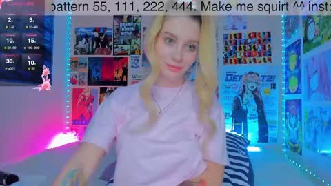 Snapshot of alicemilman chatting on January 12, 10:02 am Alice  online show from January 12, 10:02 am