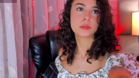 Alicestevens online show from April 28, 12:53 pm