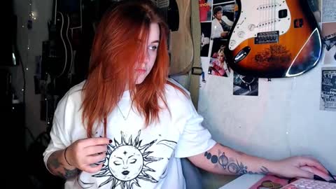 Alice online show from December 2, 1:45 pm