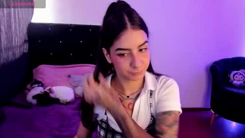 Alice online show from December 27, 9:43 pm