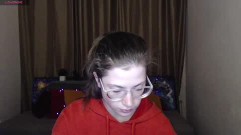 Alicia online show from March 9, 6:21 pm