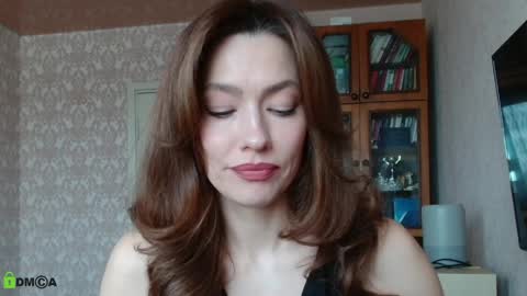 Alicia online show from April 6, 4:46 am