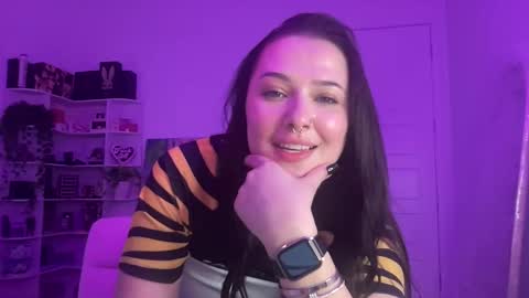 alinasnoww online show from January 15, 5:02 am