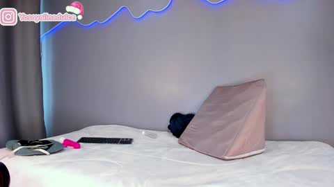    online show from December 18, 3:06 pm