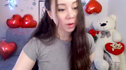 AlinaXRose online show from May 2, 12:25 am