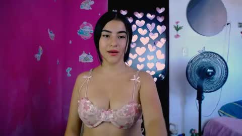 Alis jines   online show from May 15, 9:17 pm