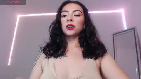 Snapshot of alisa__cain chatting on March 2, 5:44 am Alejandra online show from March 2, 5:44 am