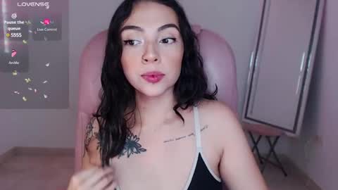 Snapshot of alisa__cain chatting on February 25, 3:20 am Alejandra online show from February 25, 3:20 am