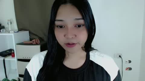 Shanti xhey online show from March 1, 2:50 pm