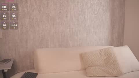     online show from March 28, 1:32 pm