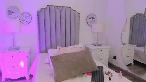 Alison online show from March 5, 8:37 pm