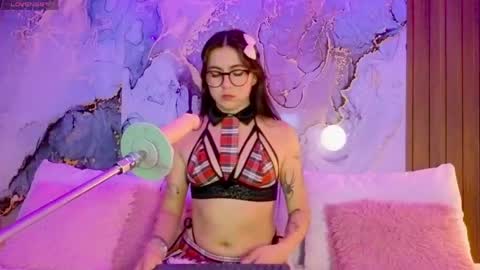 Mia online show from April 12, 8:22 pm