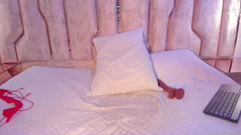 alisse_myers online show from May 31, 5:46 am