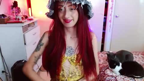 alissesallie_ online show from February 21, 1:06 am
