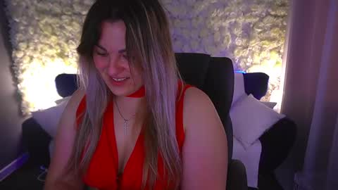alissyagrayy online show from May 12, 4:13 pm