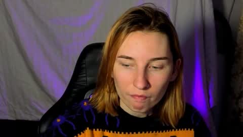 A L I C E  online show from October 7, 4:55 pm