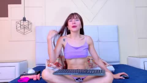 ALixDuzan online show from June 13, 7:22 pm