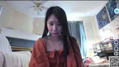 Alize Zaide online show from April 7, 8:33 pm