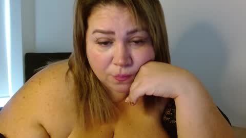 Snapshot of allegra_ferragamo chatting on January 11, 7:05 pm Ale online show from January 11, 7:05 pm