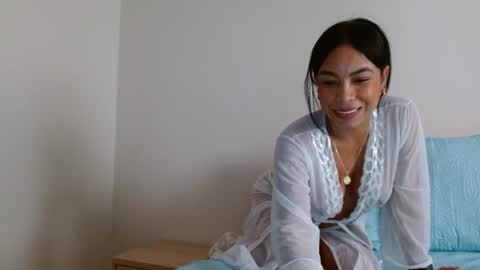 allesia online show from July 17, 3:49 pm