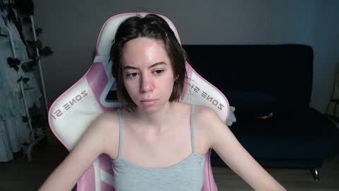 alice online show from April 16, 11:51 pm