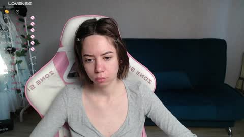 alice online show from April 27, 11:35 pm