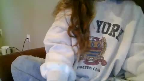 alliebearx online show from January 17, 8:49 pm