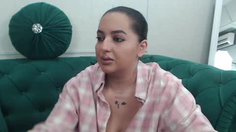         online show from April 6, 4:52 pm