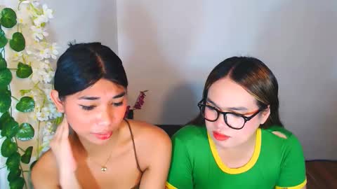 Almira online show from November 26, 7:59 pm