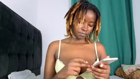 alotta_titties online show from May 12, 7:20 pm