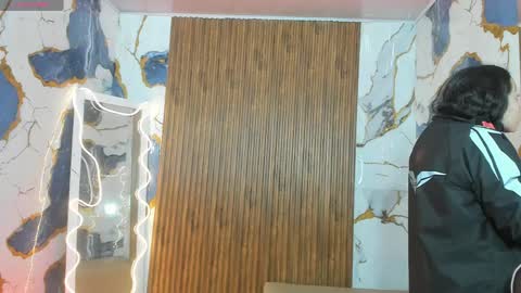 ALYCE  online show from April 9, 11:15 am