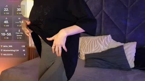 Alysia online show from April 7, 4:47 am