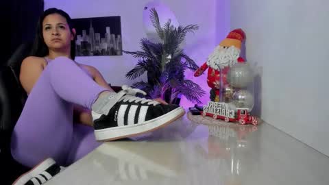 anny online show from December 2, 2:13 am