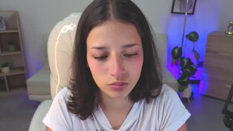 B I A N C A online show from March 5, 12:56 pm