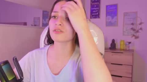 Snapshot of amaia_daniells chatting on October 16, 4:15 am B I A N C A online show from October 16, 4:15 am