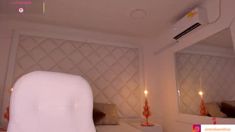 Snapshot of amanda_colin chatting on October 4, 1:44 am Amanda online show from October 4, 1:44 am