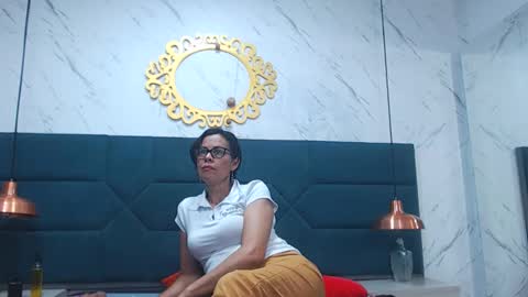 amanda_ramirez online show from February 20, 9:26 pm